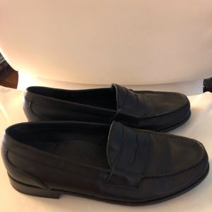 Mens Cole haan, black penny loafers, size 8.5